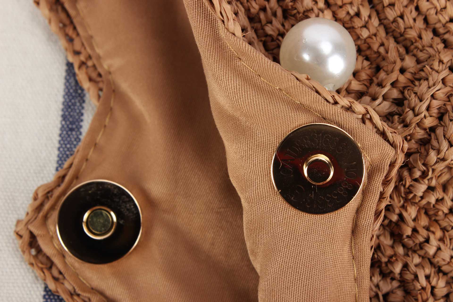 Marina Shell Raffia Bag – Handwoven Straw Beach Bag Clutch with Pearls and Cowrie Shells