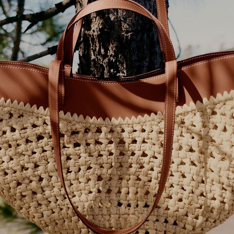 Sahara Curve Tote – Woven Raffia Bag with Sculpted Leather Trim