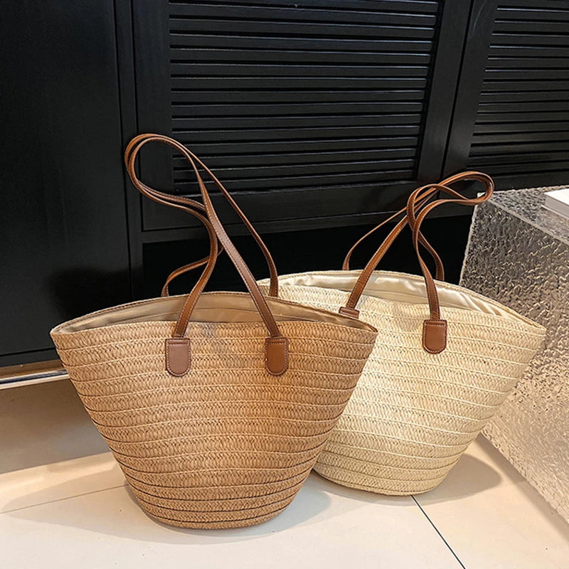 Seaside Raffia Tote – Classic Straw Bag with Vegan Leather Handles