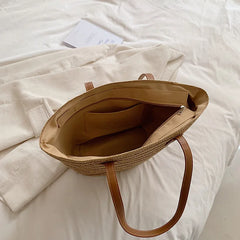 Seaside Raffia Tote – Classic Straw Bag with Vegan Leather Handles